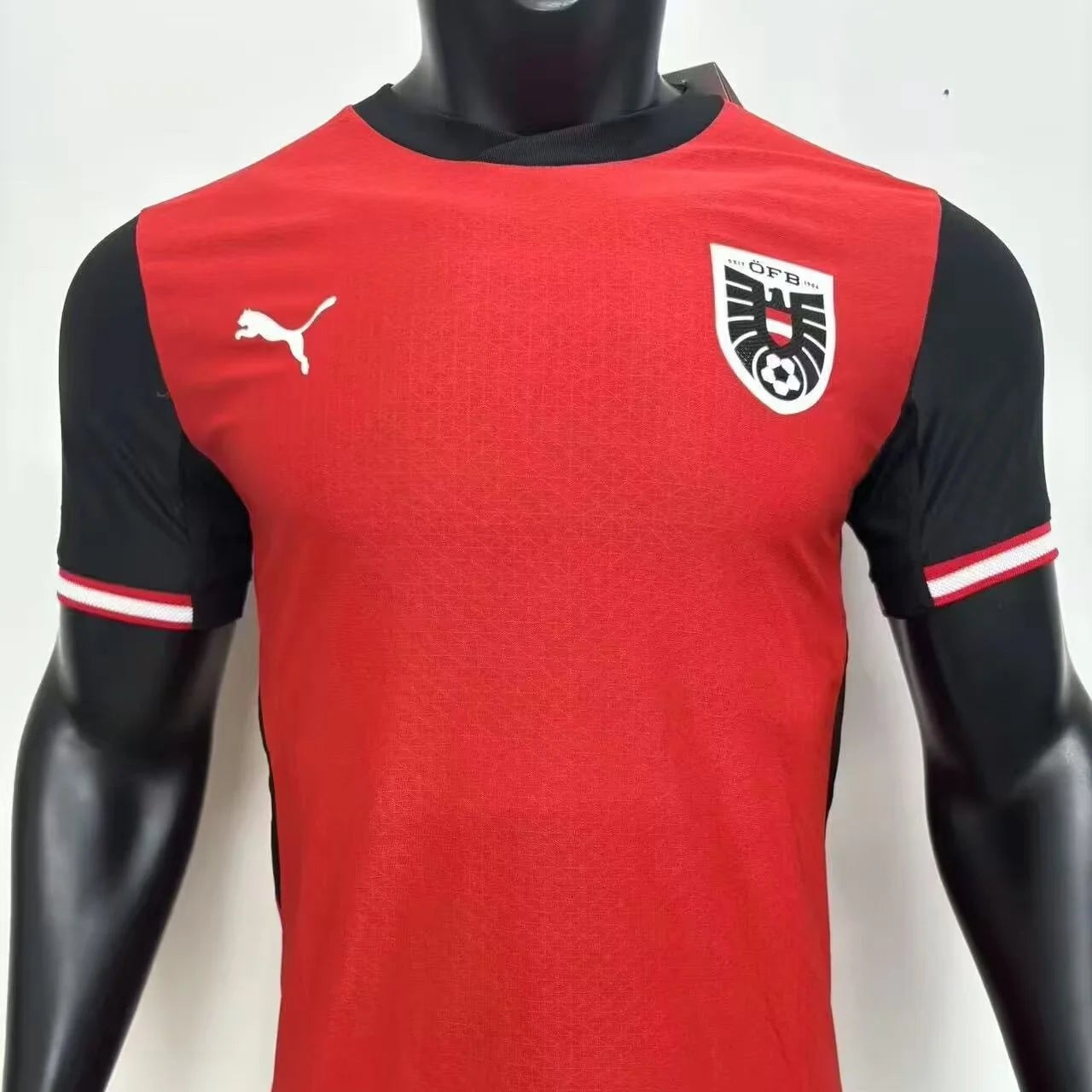 Österreich WM 2026 Heimtrikot – Spieler Version | TrikotZone