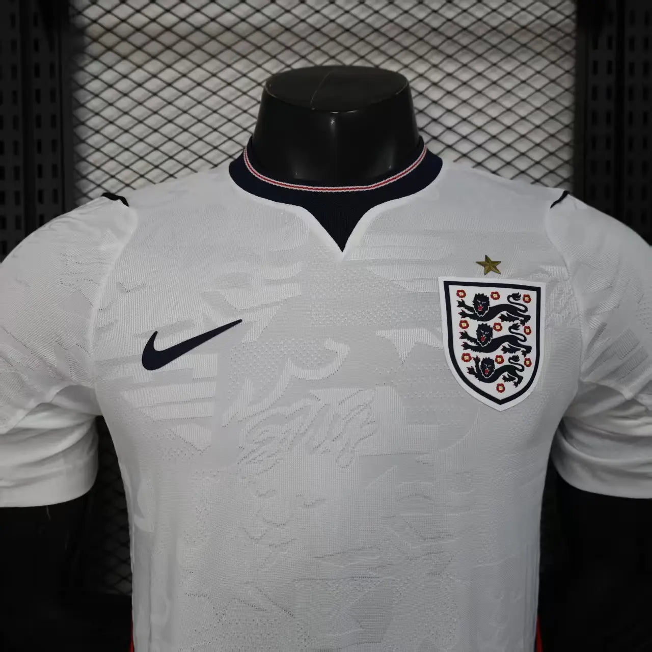 England WM 2026 Heimtrikot – Spielerversion | TrikotZone
